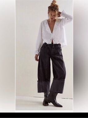 We The Free Black Olsen cuffed wideLeg Cropped Jeans